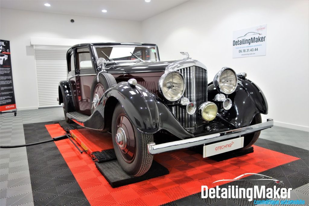 Detailing sur une Bentley Mark V
