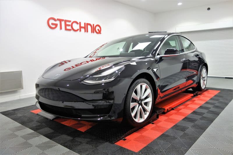 Film de protection carrosserie sur Tesla Model 3 noir_06