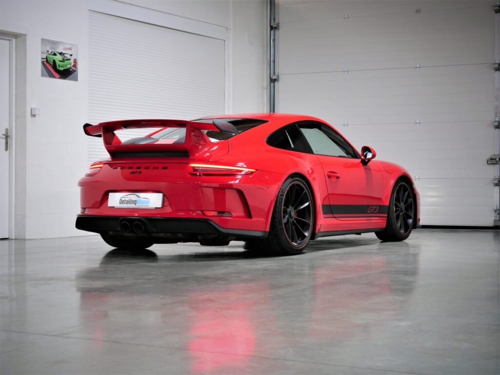 Porsche GT3 covering