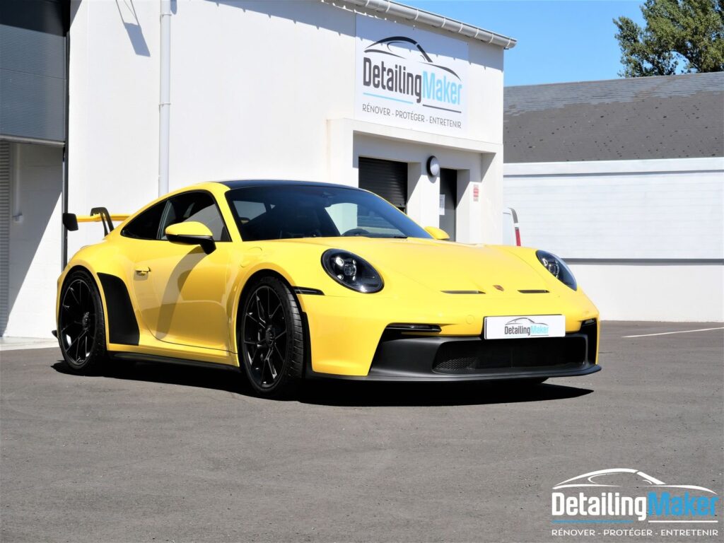 Film de protection sur 992 GT3 Jaune racing