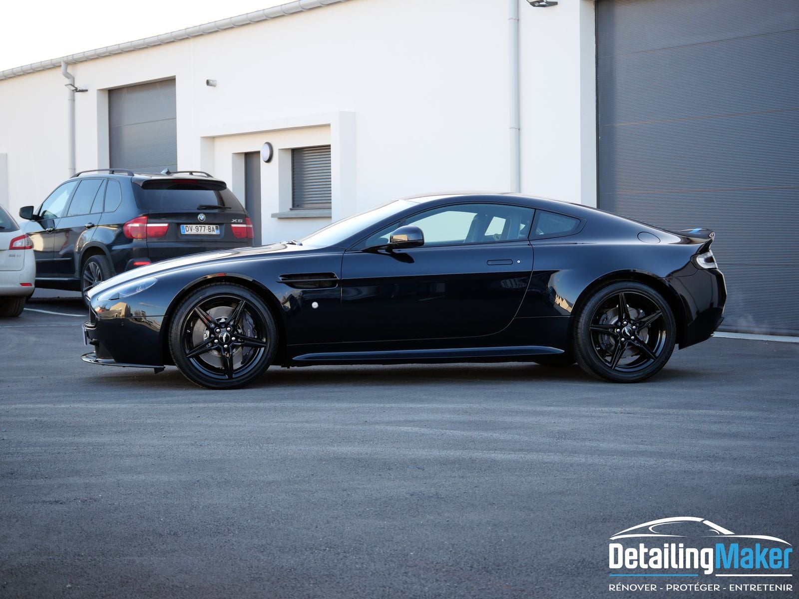 Aston Vantage AMR