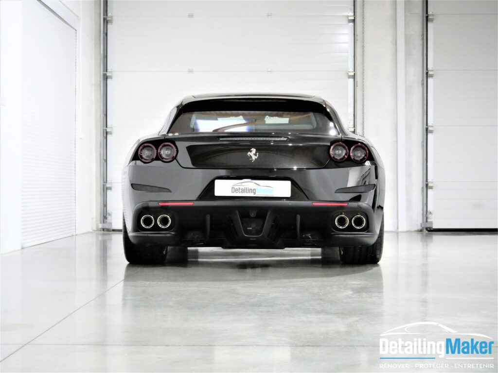 GTC4Lusso Nero Daytona