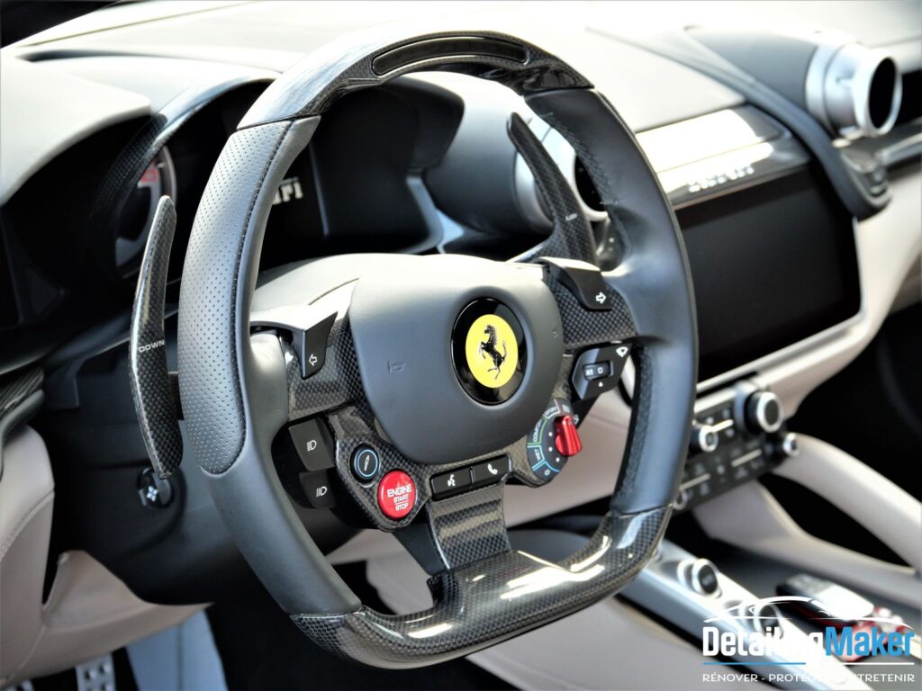 Nettoyage intérieur Ferrari