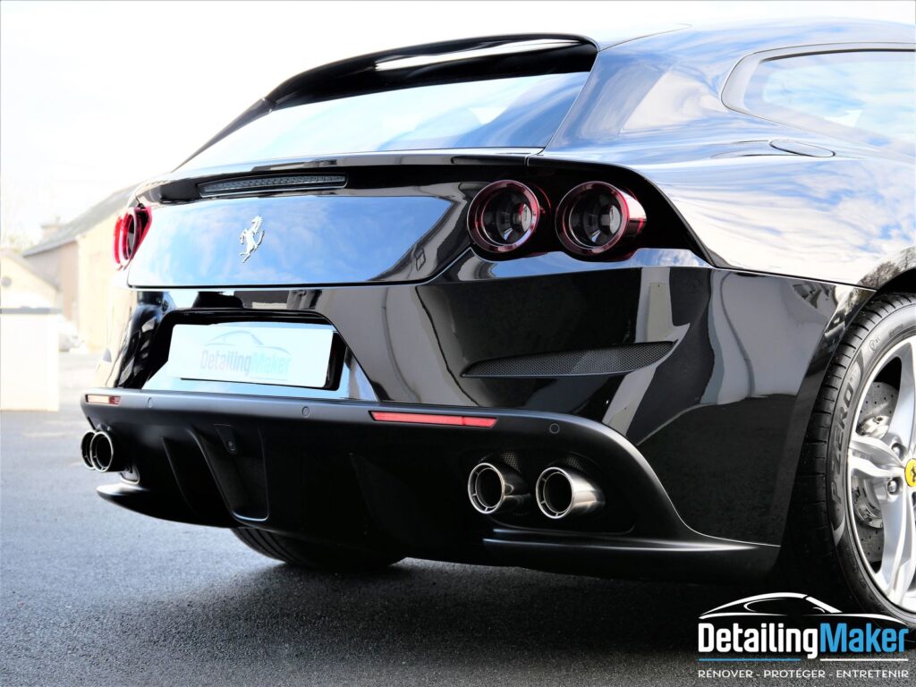 Ferrari lusso