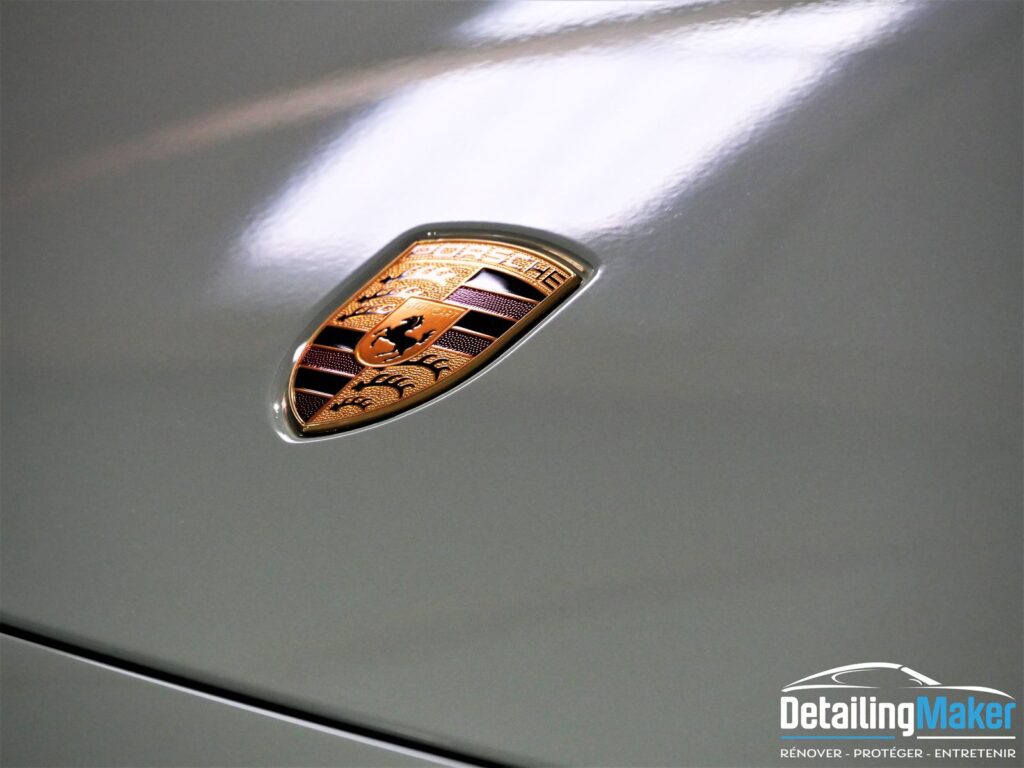 finition film de protection carrosserie