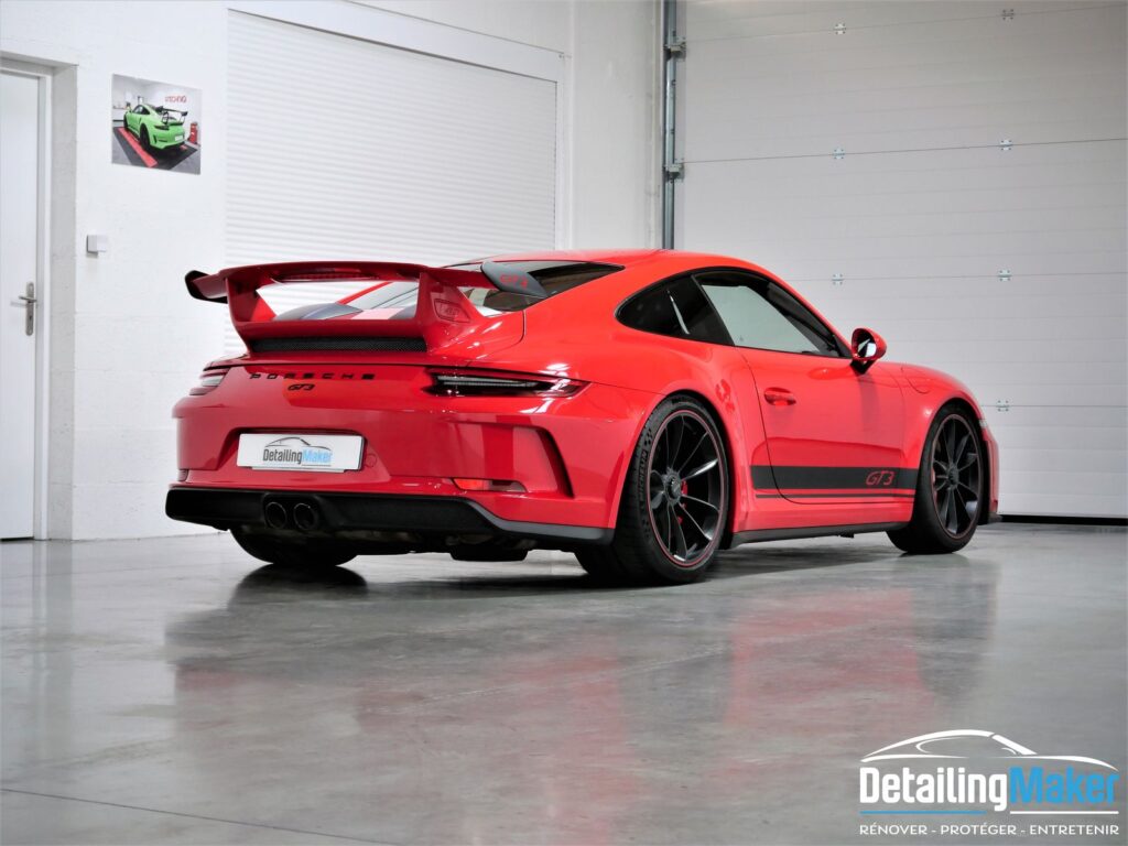 film protection sur porsche gt3 rouge indien